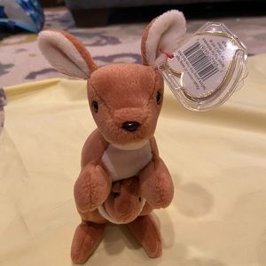 RARE RETIRED 1996 TY Beanie Baby “Pouch” Kangaroo